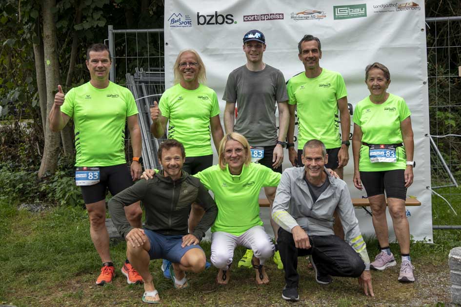 Staffel 2 + 3 bei der Siegerehrung